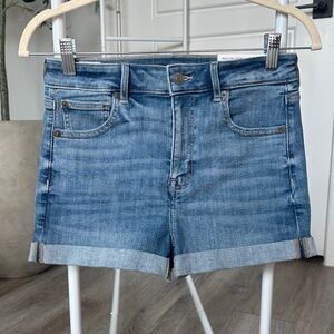 AE Cuffed Super High Rise Denim Shortie NWT